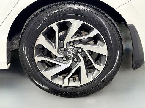 Used 2017 Honda Civic EX image 28