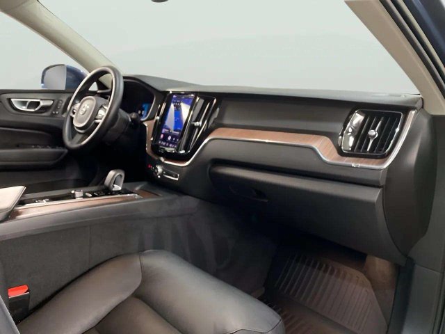 Used 2023 Volvo XC60 B5 Plus w/ Climate Package AWD/4WD image 74