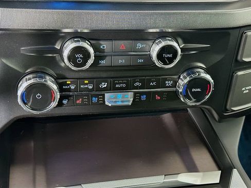 New 2026 Ford F450 Platinum w/ FX4 Off-Road Package image 16