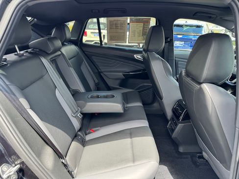 Certified 2023 Volkswagen ID.4 Pro S Plus AWD/4WD image 35