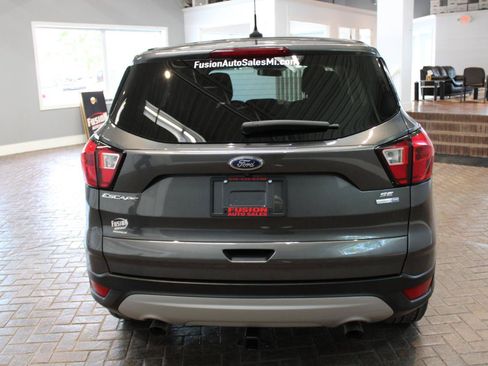 Used 2019 Ford Escape SE AWD/4WD image 6