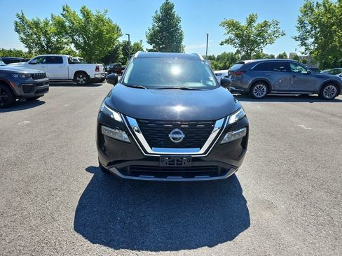 Used 2023 Nissan Rogue SL AWD/4WD image 2