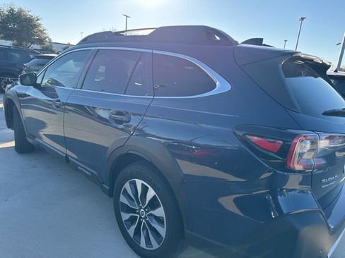 Used 2023 Subaru Outback Limited image 4