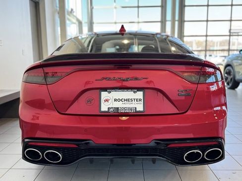 Used 2022 Kia Stinger GT2 image 40