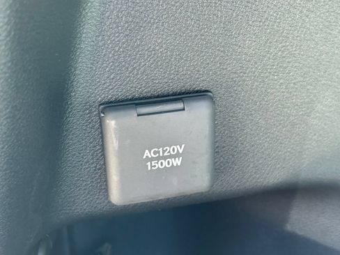 Used 2025 Toyota Grand Highlander AWD Hybrid image 16