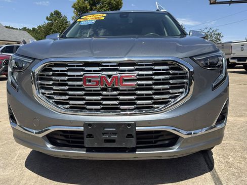 Used 2020 GMC Terrain Denali w/ Denali Premium Package AWD/4WD image 3