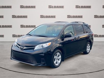 Used 2018 Toyota Sienna LE