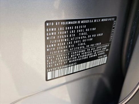 Used 2022 Volkswagen Tiguan SE image 22