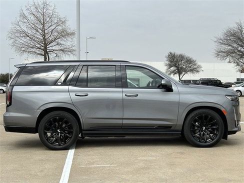 Used 2021 Cadillac Escalade Sport Platinum w/ LPO, ONYX Package image 3