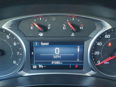 Used 2024 GMC Terrain SLE image 17