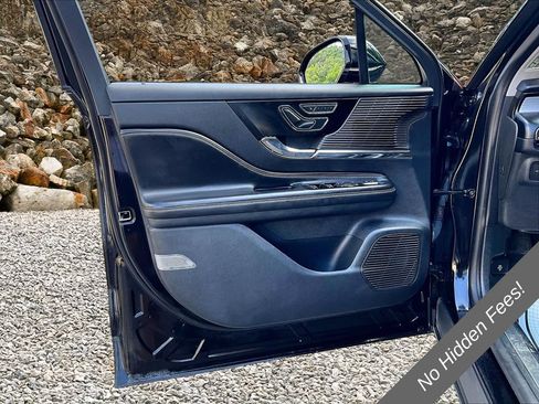 Used 2020 Lincoln Corsair AWD w/ Premium Package image 19