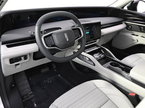 New 2026 Lincoln Nautilus Reserve w/ Jet Appearance Package image 12