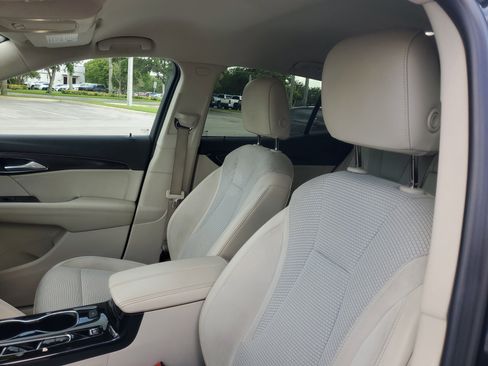 Used 2021 Buick Envision Preferred FWD image 18