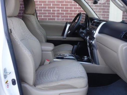 Used 2013 Toyota 4Runner SR5 image 6