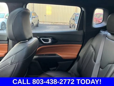 Used 2025 Jeep Compass Limited w/ Elite Group AWD/4WD image 15