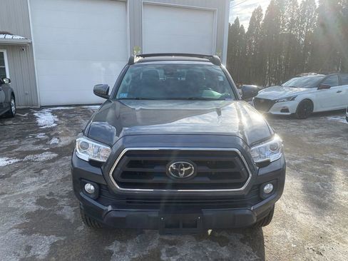Used 2021 Toyota Tacoma SR5 image 3