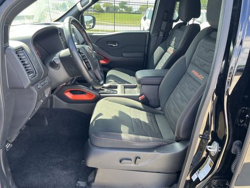 Used 2024 Nissan Frontier PRO-4X w/ Off-Road Protection Package image 10