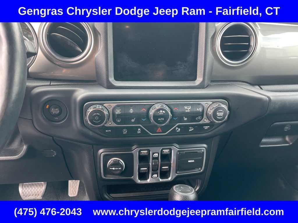 Used 2018 Jeep Wrangler Unlimited Sahara AWD/4WD image 49