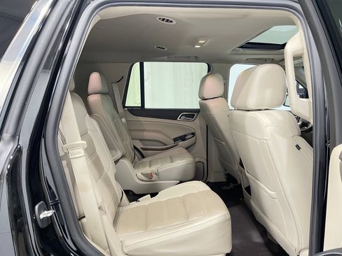 Used 2020 GMC Yukon Denali w/ Denali Premium Package AWD/4WD image 30