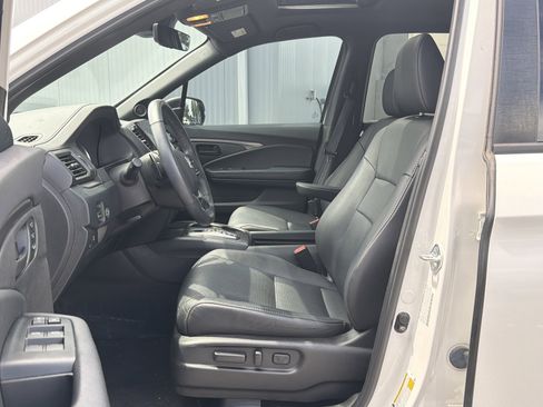 Used 2023 Honda Passport EX-L image 14
