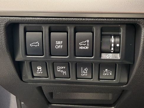 Used 2016 Subaru Outback 2.5i Limited AWD/4WD image 34