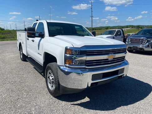 Used 2017 Chevrolet Silverado 3500 W/T w/ WT Fleet Convenience Package AWD/4WD image 4