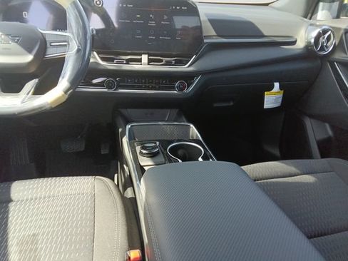 New 2026 Chevrolet Equinox LT w/ Midnight Edition AWD/4WD image 15