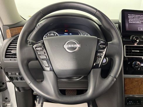 Used 2024 Nissan Armada SL image 16