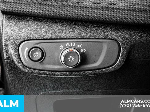 Used 2025 Chevrolet TrailBlazer LT image 37