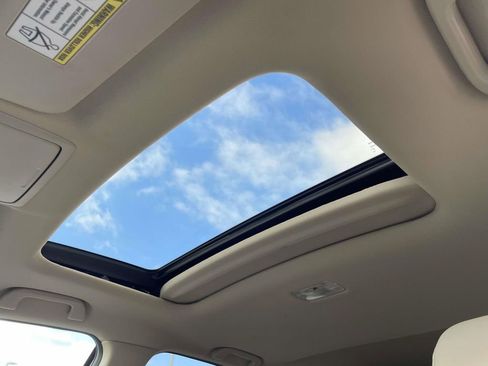 Used 2015 Honda CR-V Touring image 9