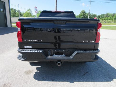 Used 2022 Chevrolet Silverado 1500 Custom AWD/4WD image 5