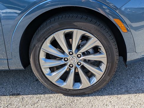 Used 2025 Buick Envista Avenir FWD image 11