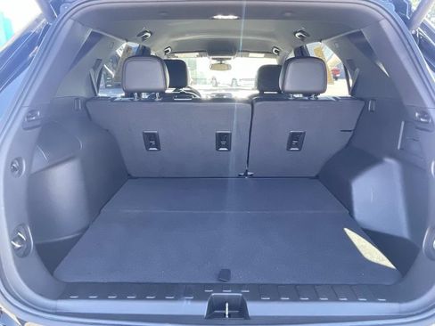 Used 2022 Chevrolet Equinox Premier FWD image 11