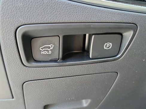 Used 2023 Genesis GV70 2.5T Select w/ Select Package image 20