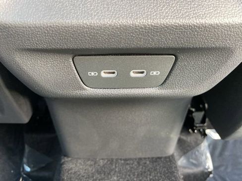 New 2025 Volkswagen Tiguan SE FWD image 59