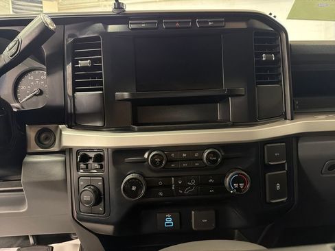 Used 2023 Ford F250 XL w/ STX Appearance Package image 21