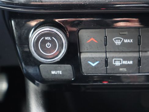 Used 2023 Jeep Compass Trailhawk image 28