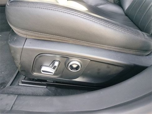 Used 2022 Maserati Quattroporte Modena image 21