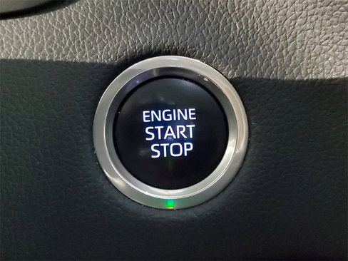 Used 2022 Toyota Tundra Limited image 24