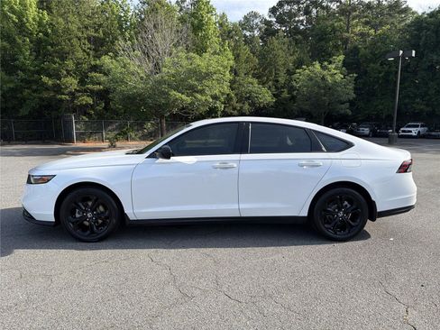 Used 2025 Honda Accord SE image 25