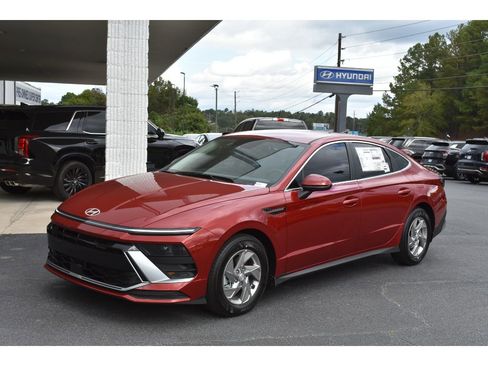 New 2026 Hyundai Sonata SE image 1