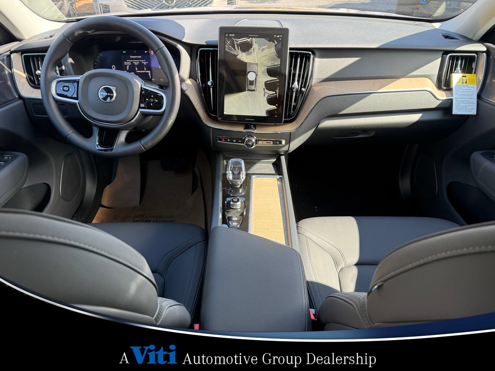 Used 2026 Volvo XC60 B5 Plus w/ Protection Package Premier AWD/4WD image 2