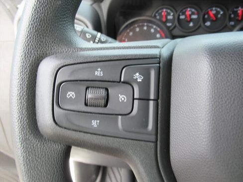 Used 2022 Chevrolet Silverado 1500 Custom Trail Boss AWD/4WD image 23