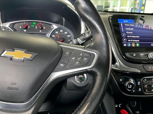 Used 2022 Chevrolet Equinox Premier FWD image 9