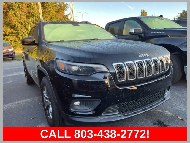 Used 2019 Jeep Cherokee Latitude Plus w/ Cold Weather Group AWD/4WD image 1