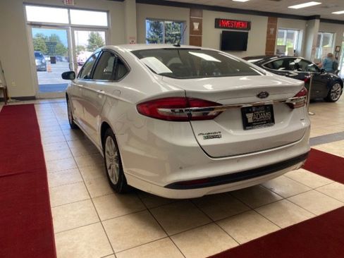 Used 2017 Ford Fusion Energi SE image 3