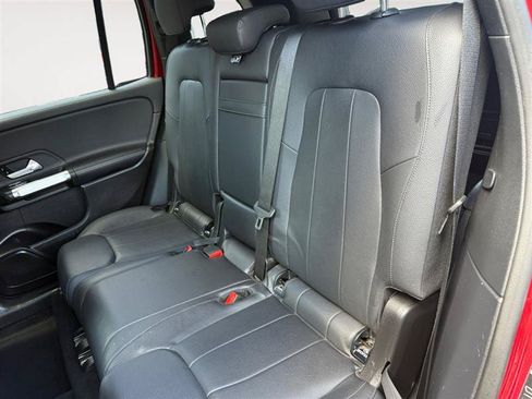 Used 2020 Mercedes-Benz GLB 250 4MATIC image 15