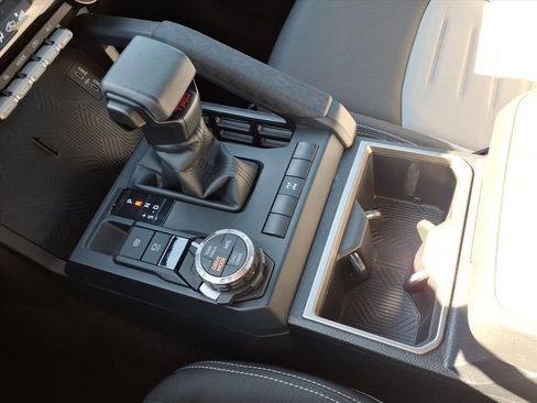 Used 2024 Toyota Tacoma TRD Off-Road image 23