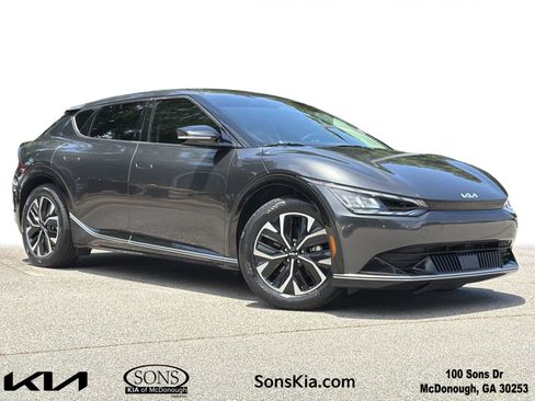 Used 2023 Kia EV6 Wind RWD image 1