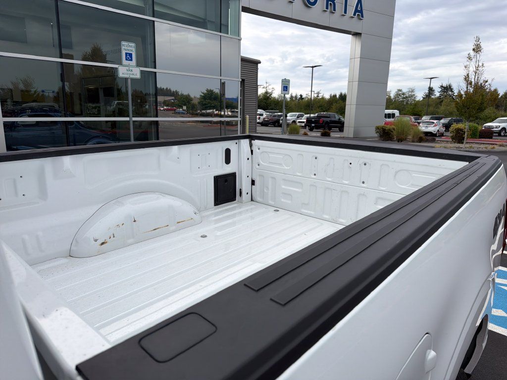 Used 2025 Ford F150 Lariat AWD/4WD image 22